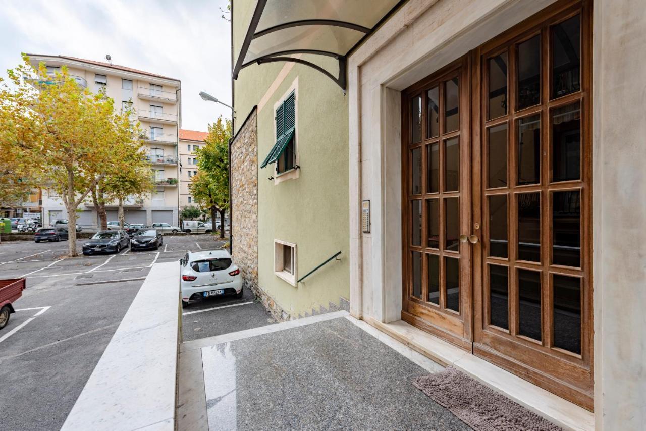Joivy Cosy Flat With Parking In Chiavari Exterior photo
